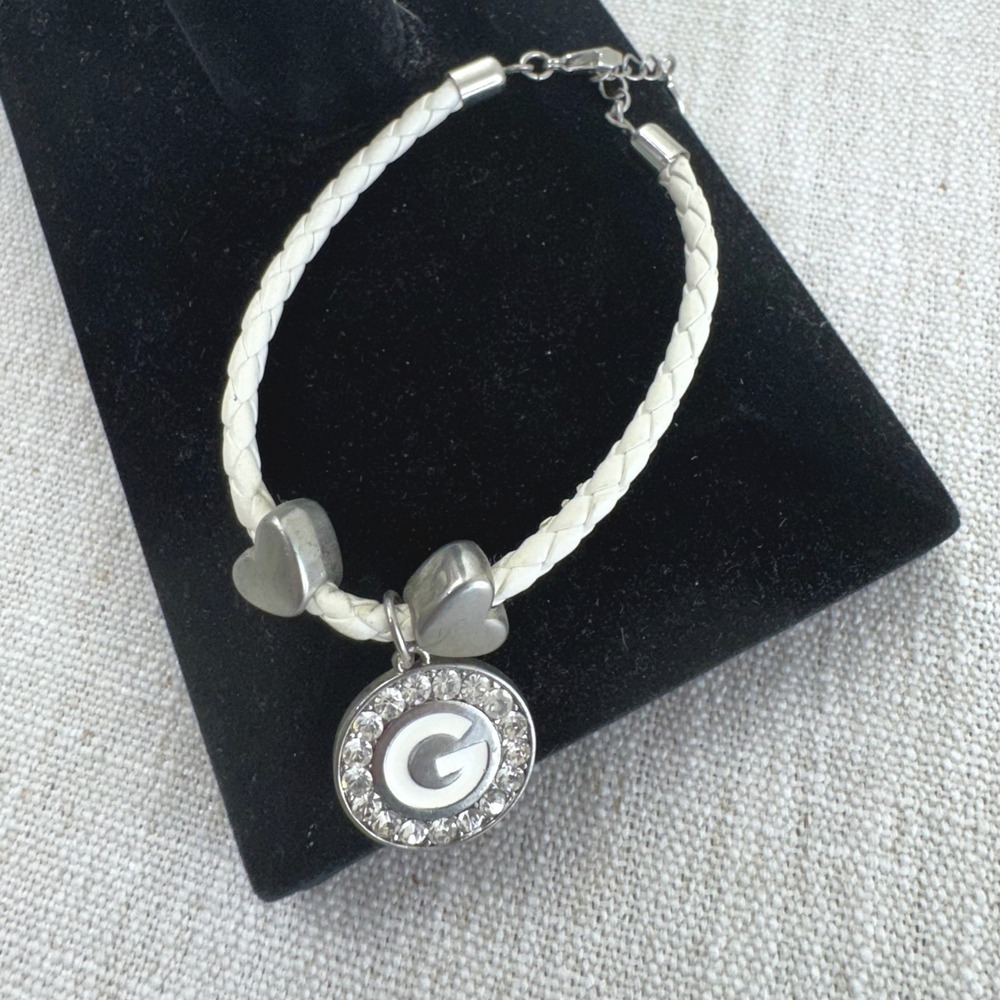 G by GUESS White Braided Bracelet Rhinestone G Logo‎ Heart Charm Y2K